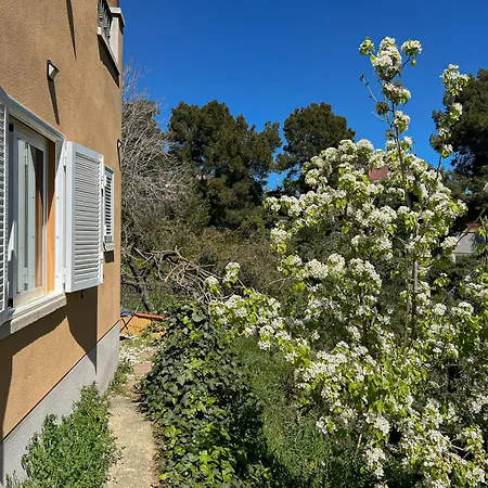 Refugio Con Encanto * Vallirana